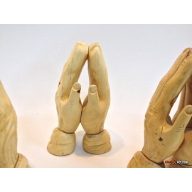 Olive Wood Praying Hands-Medium 