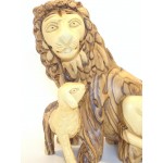 Olive Wood Lion and lamb statue